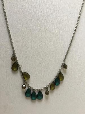 Colorful beaded fashion necklace