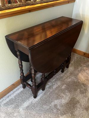 Vintage Gateleg Drop Leaf Table