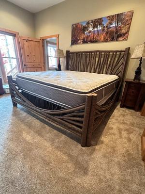 King Log Bed Frame (BR4)
