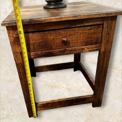 Side / End Table with 1 Drawer #2 Like New (BR2)