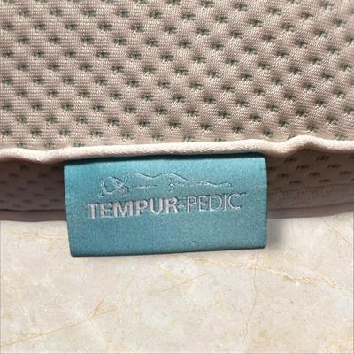 Tempur-pedic Pillow, Queen (No Case)
