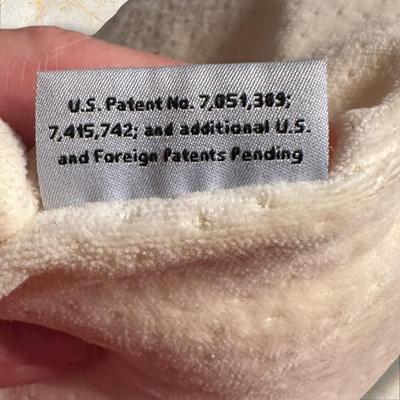 Tempur-pedic Pillow, Queen, with ZIppered Pillow Cover