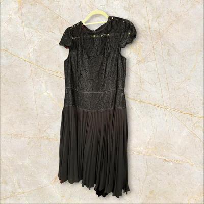 Womens Lot of Tops/Dresses #2