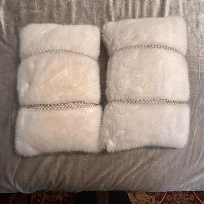 *Queen Size Sea Foam Velveteen Bedding with Bedspread, Cover by Lili Allessandra, Dust Ruffle and 4 Pillows (BR2)