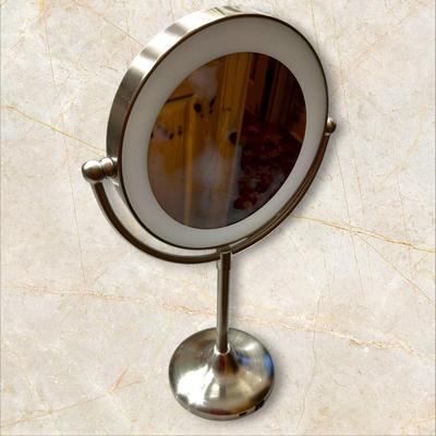 LED Lighted Magnifying Vanity Mirror