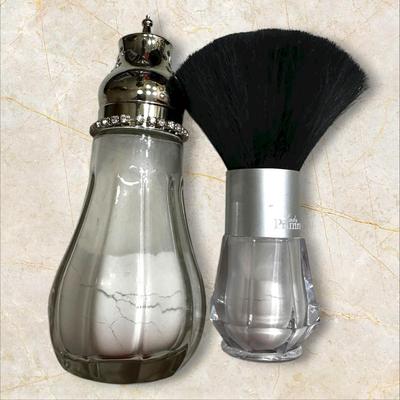 Set of Powder Shaker and Duster