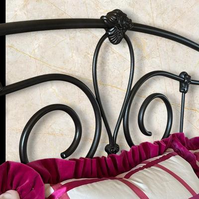 Metal Wrought Iron King Bed Frame w Headboard and Footboard