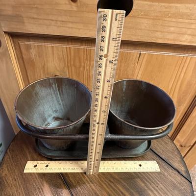 Metal Bathroom Accessory with Removable Cups