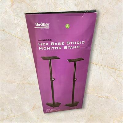 *Hex Base Studio Monitor Stand by OnStage Stands