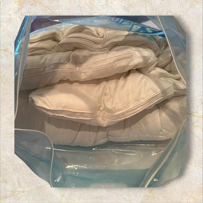 White Bedding Comforter