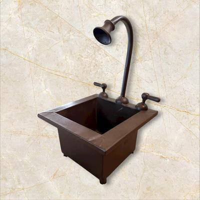 *Metal Bathroom Countertop Accessory