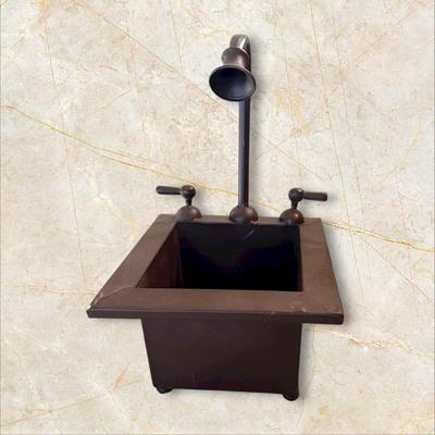 *Metal Bathroom Countertop Accessory