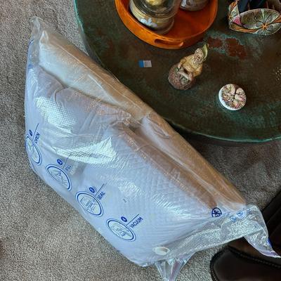 Bundle of 4 Pillows