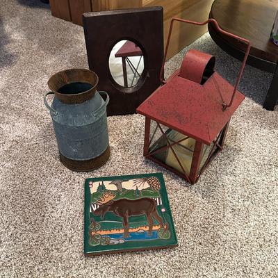 Lot of 4 Decor Items
