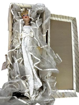 Duck House Heirloom Wedding Gown Doll in Box Like New with Stand