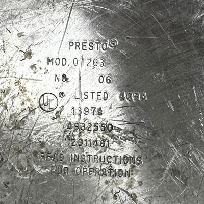 Presto Pressure Cooker Model 01263 with Knob & Booklet