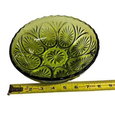 Anchor Hocking Cameo and Star Medallion Green Glass Serving Bowl