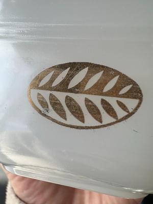 4" Square Fire King Ovenware w/ Leaf and Wood Lid