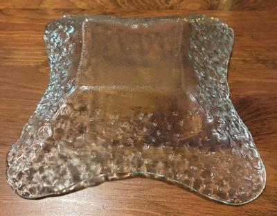 Vintage Textured Art Glass Dish/Bowl w Wavy Rim