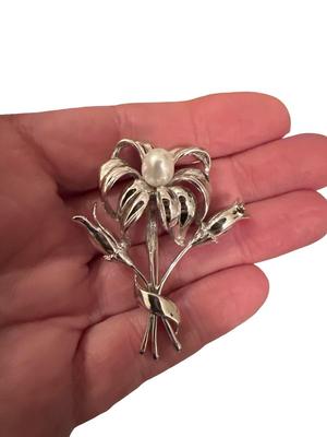 925 Silver Floral Pin/Brooch with Pearl