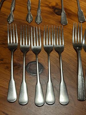 Lot of Mixed Silverplated Flatware