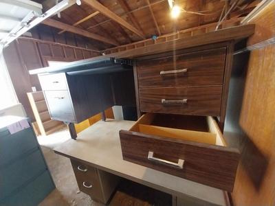 METAL FIVE DRAWER DESK