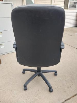 DESK CHAIR ON CASTORS