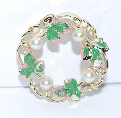 Pink & Green Leaves WREATH BROOCH (1¼" Diam.) with 4 Faux Pearls on a Silver Tone Setting