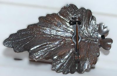 Copper Colored "Leaf & Flower" BROOCH (2" x 1¼") on a Copper Style Setting