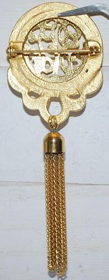 Graphic Designed Brushed Gold Colored Circle BROOCH (3¾" x 1½") with Dangle Chains on a Gold Tone Setting