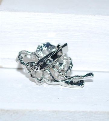 Faux PEARL Center and 9 Accents Clear Stones BROOCH (1¼" x ¾") on a Silver Tone Setting
