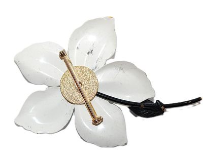 VINTAGE Large WHITE FLOWER BROOCH (3¾" x 2½") with BLACK Center & Stem and Gold Tone Pin