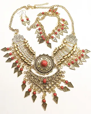 *** NEW ARRIVAL *** Beautiful & Exotic Gold Colored NECKLACE (18" L + Segmented, Gold Tone Chain/Lobster Clasp) JEWELRY SET...
