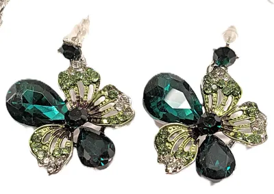 NEW ARRIVAL ***Beautiful Deep GREEN Stones "FLOWERS and LEAVES" JEWELRY SET with Choker NECKLACE (14" L + Green Stone...