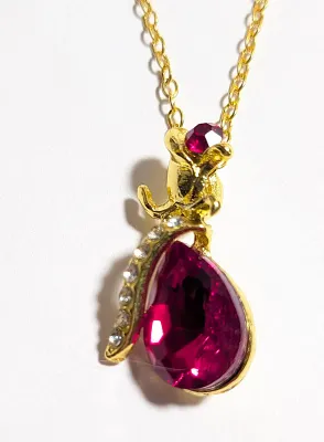 RED PEAR Shaped Beveled Glass Stone JEWELRY SET with NECKLACE (15" L, Jeweled Side "Swirl" Accent Pendant + GOLD Tone...