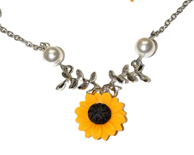 Silver Colored Chain "PEARLS & FLOWERS" JEWELRY SET with NECKLACE (24" L + Acrylic Flower + Double Faux Pearls +...