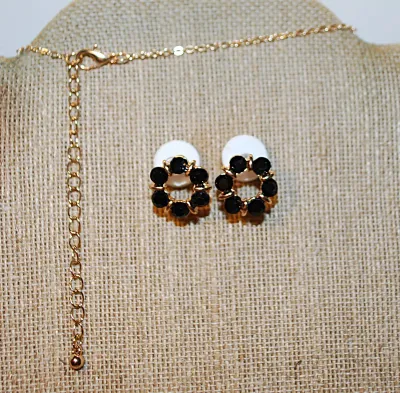 Iridescent BLACK Delicate 8-Stone CIRCLE JEWELRY SET with NECKLACE (18"-19" L, Pendant + GOLD Tone Chain/Lobster Clasp) and...
