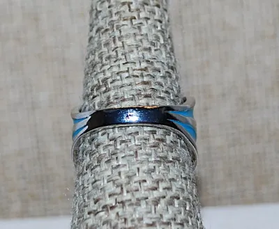 **NEW ARRIVAL** Size 10 Large Round Single "Diamond-Style" Clear Stone RING with BLUE Enamel Side Accent "Leaves" on...