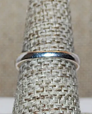 **NEW ARRIVAL** Size 7½ Large Rectangle Beveled Light BLUE GLASS STONE RING with Double Swirled Surround on a Silver Tone Setting and...