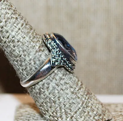 **NEW ARRIVAL** Size 7½ Large Rectangle Beveled Light BLUE GLASS STONE RING with Double Swirled Surround on a Silver Tone Setting and...