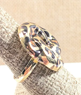**NEW ARRIVAL** Size 8 Metal "SPOTTED TIGER" RING with ADJUSTABLE SPLIT Gold Tone Band (4.7g)