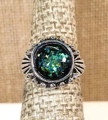 **New Arrival** Size 5 Round IRIDESCENT GREEN Stone RING with "Globes/Fan Style" Surround on a Silver Tone Setting & Band...
