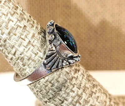 **New Arrival** Size 5 Round IRIDESCENT GREEN Stone RING with "Globes/Fan Style" Surround on a Silver Tone Setting & Band...