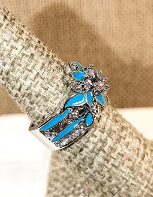 **New Arrival** Size 6½ Blue Enameled FLOWER BOUQUET RING with 8-Prong Round Clear Main Stone + Blue/Green Enameled Petal Accents on a...