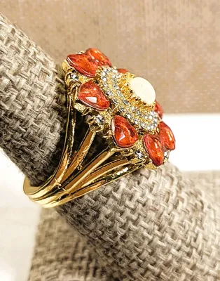 **New Arrival** Size 7¼ "FLOWER HEARTS" RING with 8 Light Red Colored Heart Shaped Stones, Center Iridescent Globe &...