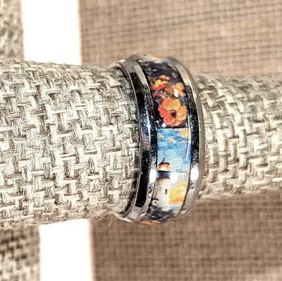 **New Arrival** Size 7¼ "ORANGE FLOWERS & LIGHTHOUSE" Enamel RING on a Silver Tone Setting & Band (4.4g)
