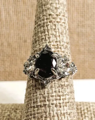**New Arrival** Size 7¼ VERY DEEP PURPLE Colored Oval Beveled Stone RING with Clear Stones Side Accents on a Silver Tone Setting &...