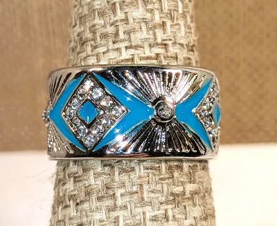 **New Arrival** Size 7¼ Jeweled Graphic Design RING with Blue/Green Enameled Side Accents on a Silver Tone Setting & Band (6.8g)