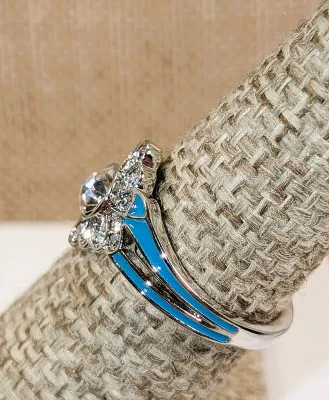 **New Arrival** Size 6½ Clear Round Main Stone RING with Enameled Blue/Green Split Sides & Accent Stones Surround on a Silver Tone...