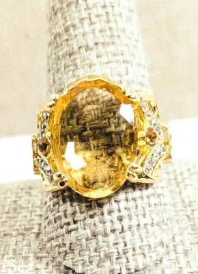 **New Arrival** Size 10 Large LEMON AMBER Colored Oval Stone RING with Jeweled Side Accent Stones on a Gold Tone Setting & Band (7.8g)